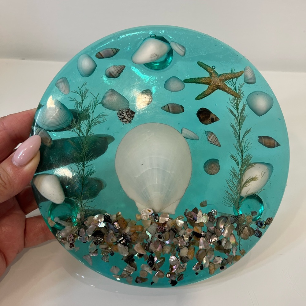 Vintage Lucite Green/Aqua Blue Seashell Trivet